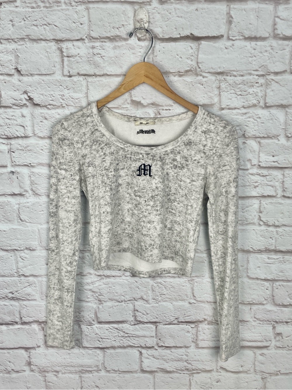 Miss Me Buckle Gothic Logo Y2K Long Sleeve Cropped Tee Size S - Picture 2 of 6